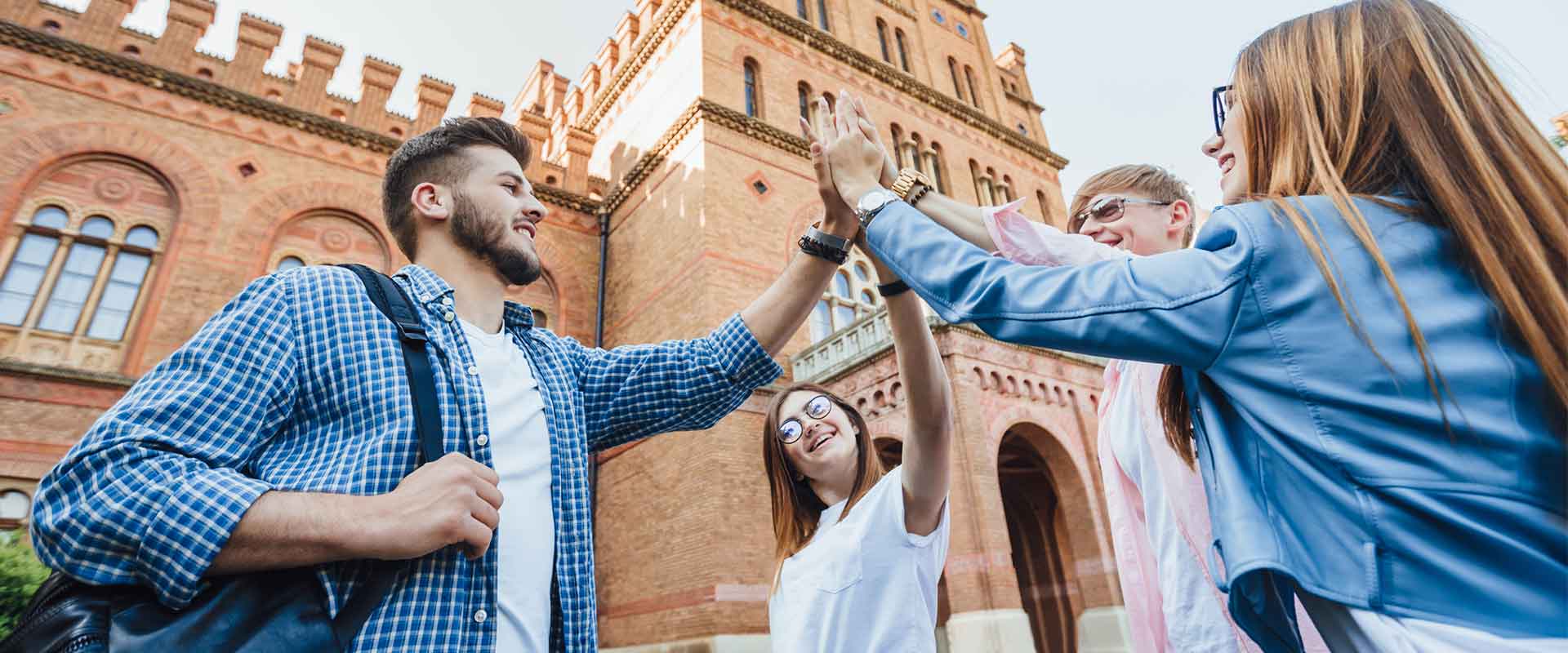 international education consultants in Dubai by Edumaiz